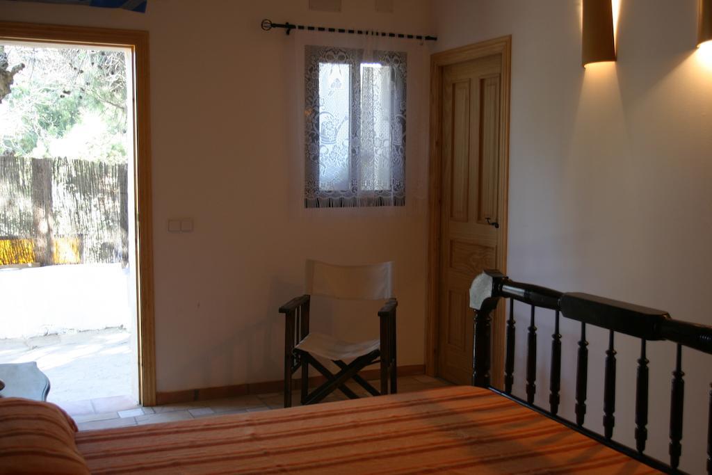 La Pergola Hostel Es Pujols Room photo